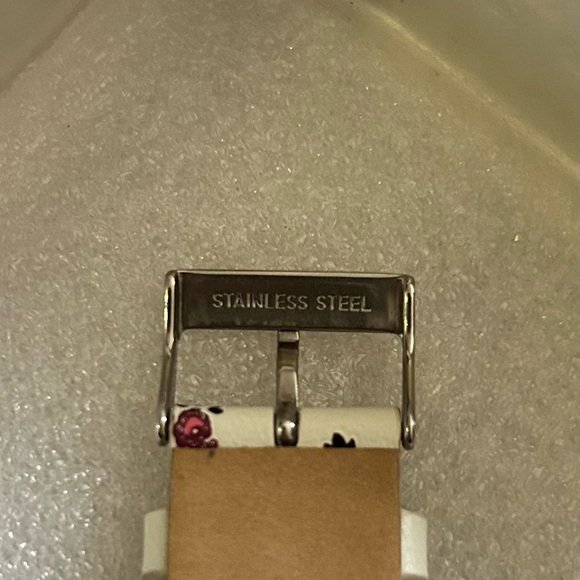 Coach Perry White Pink Silver Stainless Steel Case Leather Strap Watch New - Picture 5 of 5